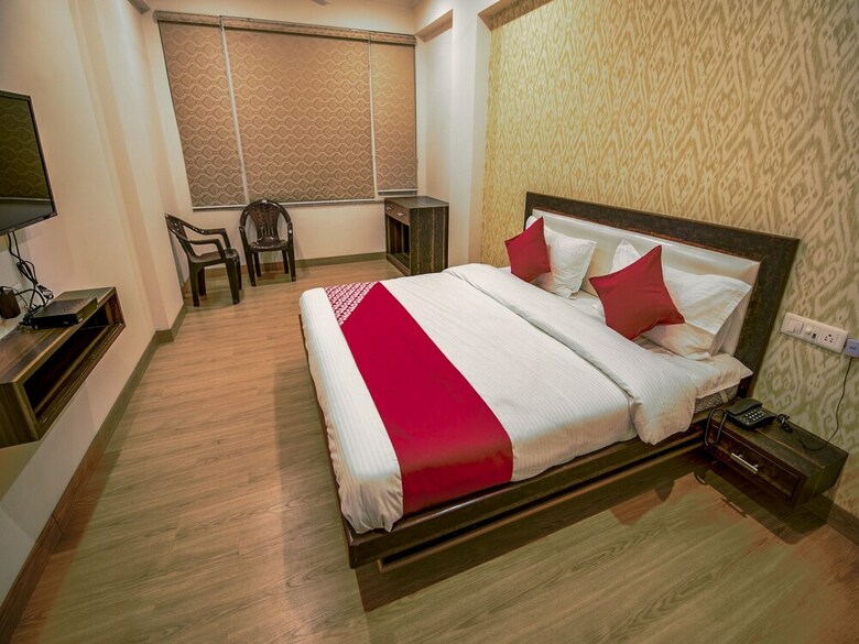 Hotel Oyo 13882 Sarvmangla Garden
