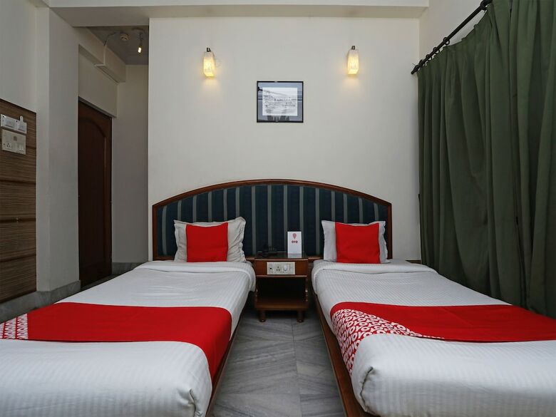 Hotel Oyo 3380 Gallery Inn