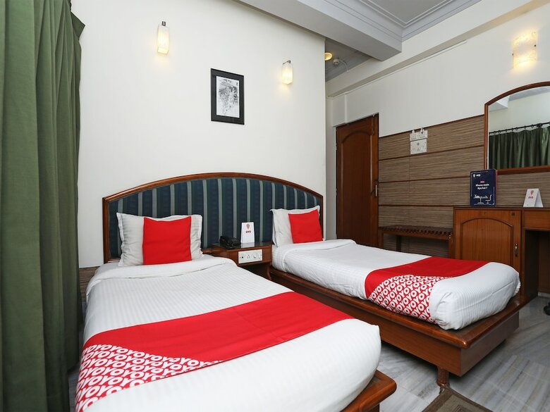 Hotel Oyo 3380 Gallery Inn