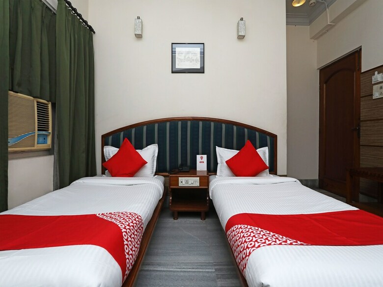 Hotel Oyo 3380 Gallery Inn