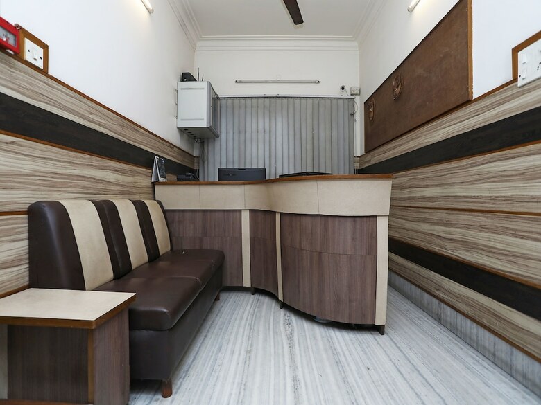 Hotel Oyo 3380 Gallery Inn