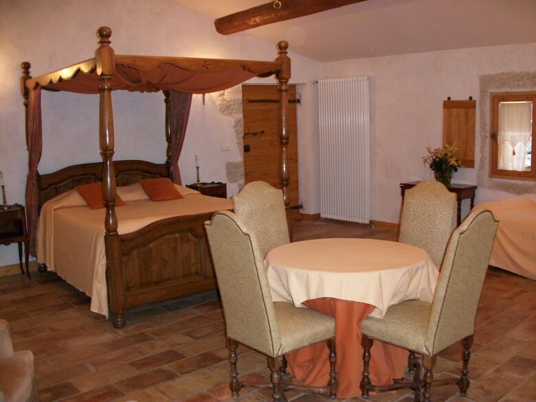 Bed & Breakfast Commanderie Templi�re de Launac-le-vieux