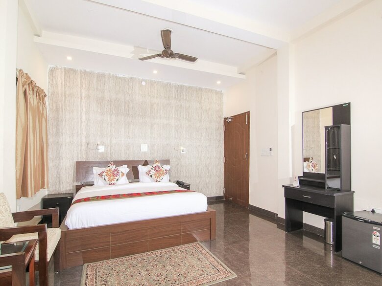 Hotel Oyo 14890 Siddharth Villa