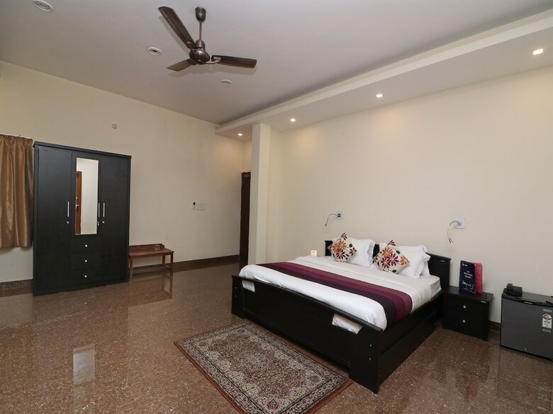 Hotel Oyo 14890 Siddharth Villa