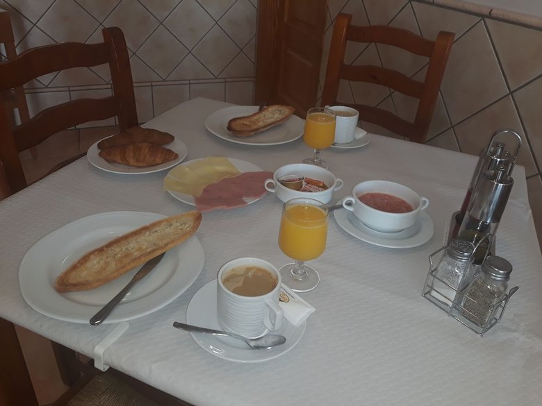 Hostal Roig 53