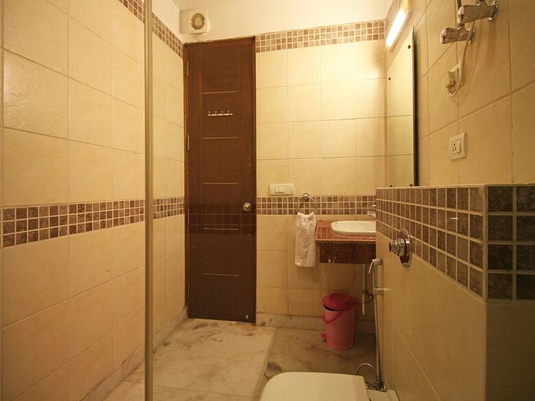 Hotel Oyo 5216 Aksh Palace