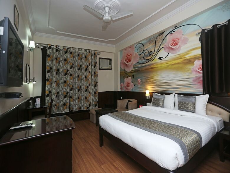 Oyo 9537 Hotel Park Grace