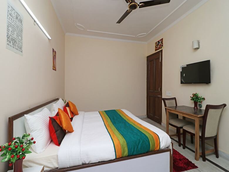 Oyo 10669 Hotel Comfort Stay Inn