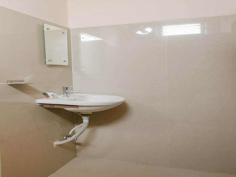 Hotel Oyo 10270 Ss Residency