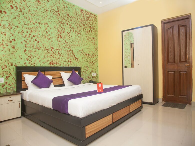 Hotel Oyo 10673 Time Palace Residency