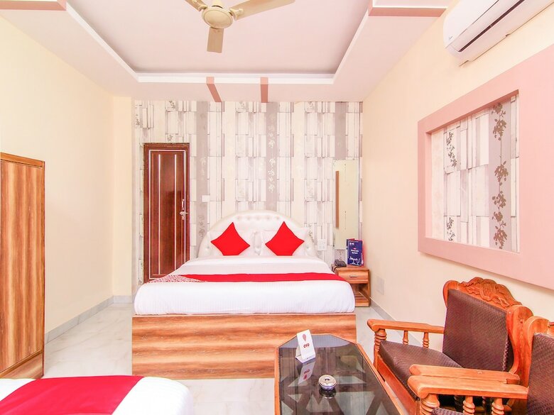 Oyo 12244 Hotel Jk Palace