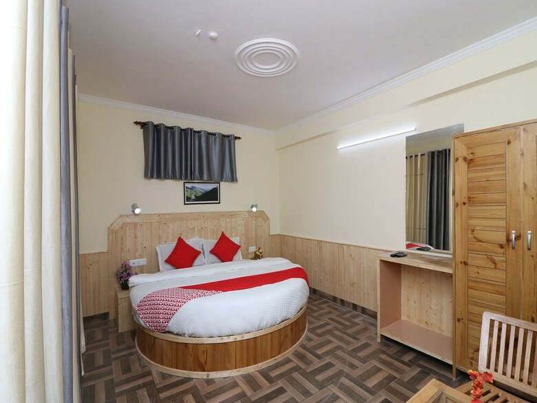 Hotel Oyo 13714 Home Exotic River View Naggar Road