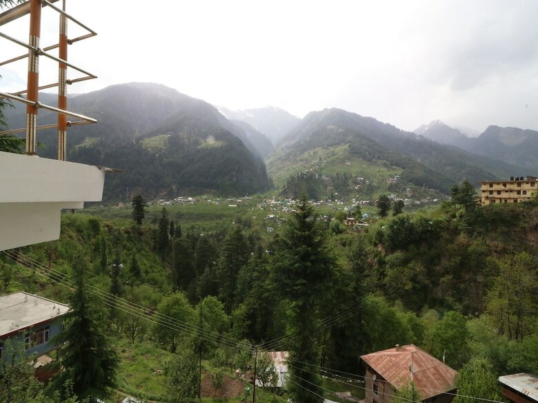 Hotel Oyo 13714 Home Exotic River View Naggar Road