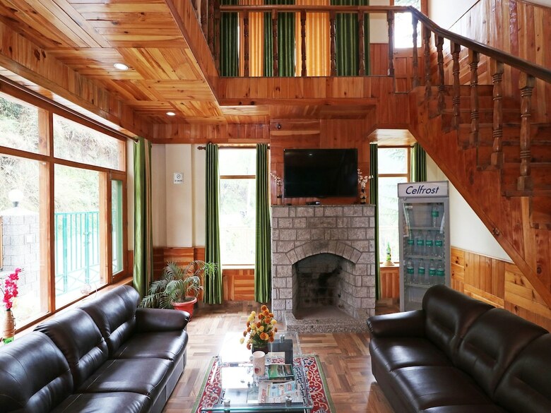 Hotel Oyo 13714 Home Exotic River View Naggar Road