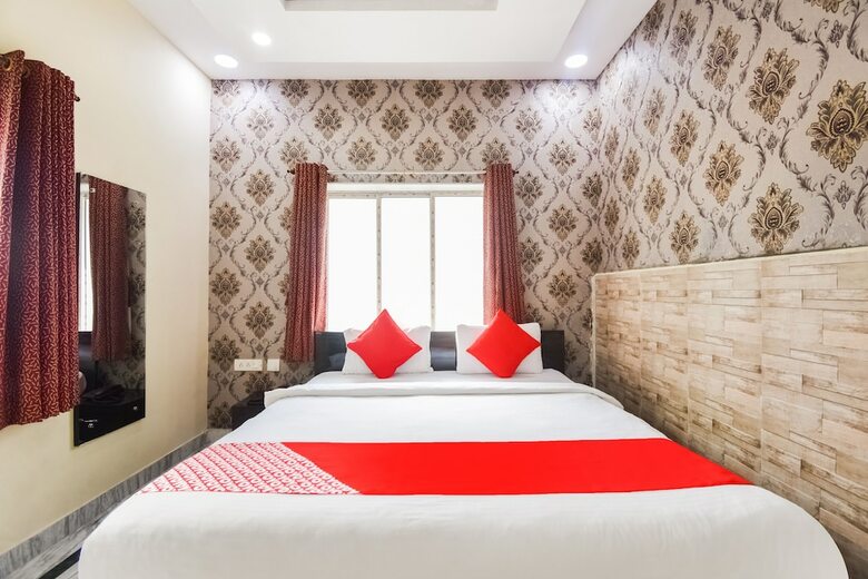 Hotel Oyo 12819 The Olive