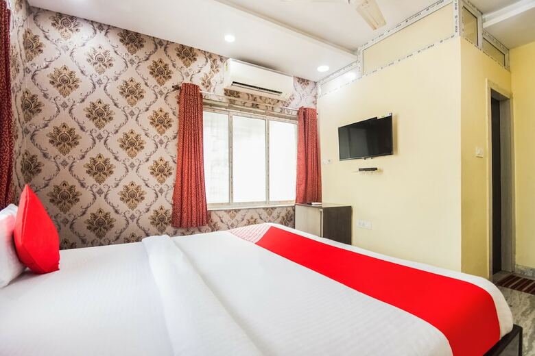 Hotel Oyo 12819 The Olive