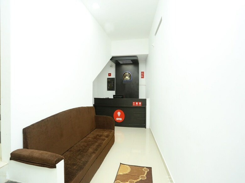 Hotel Oyo 12978 Igloo Residency