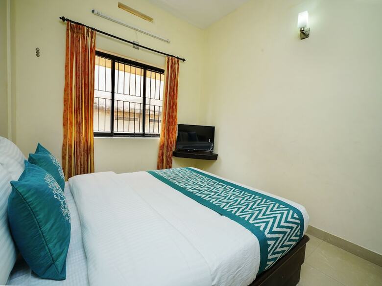Hotel Oyo 10069 Peter's Hill View Residency