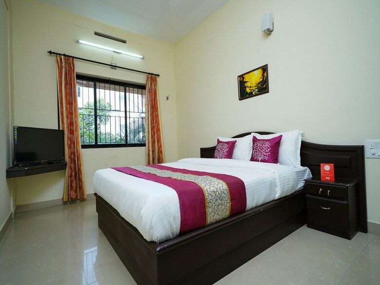 Hotel Oyo 10069 Peter's Hill View Residency