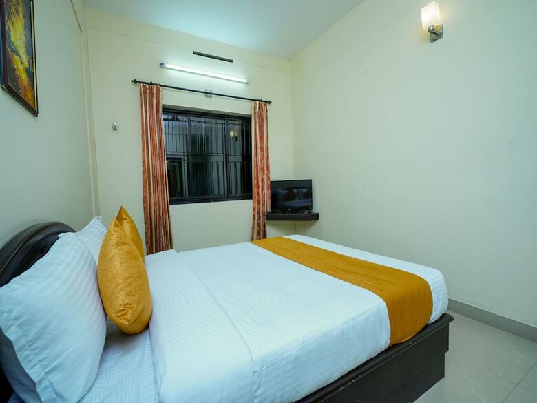 Hotel Oyo 10069 Peter's Hill View Residency