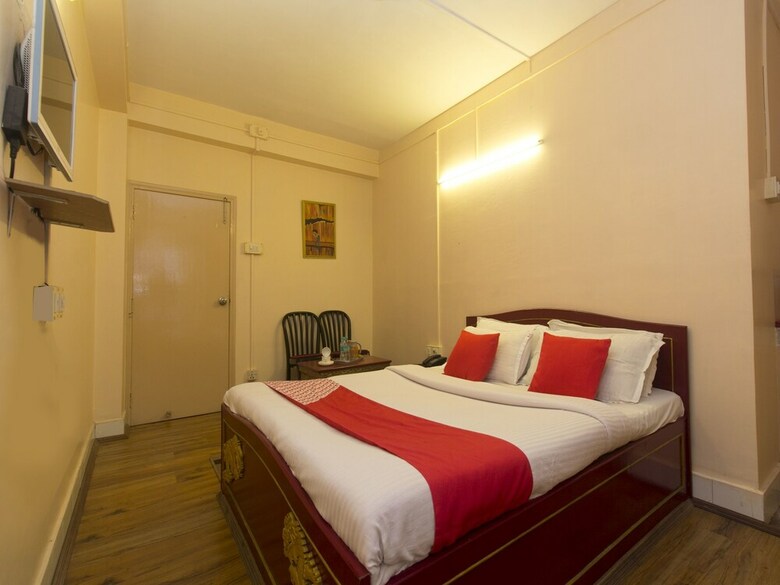 Oyo 12192 Hotel Polok