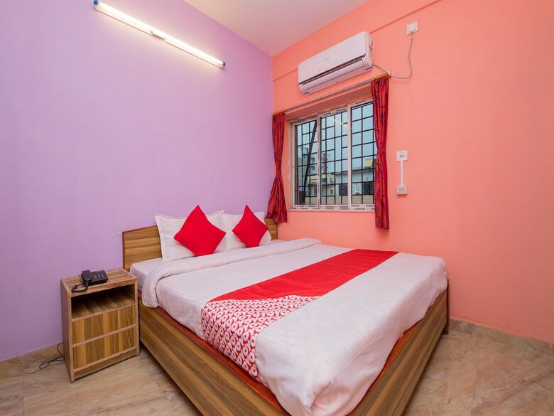 Hotel Oyo 10880 Silver Inn