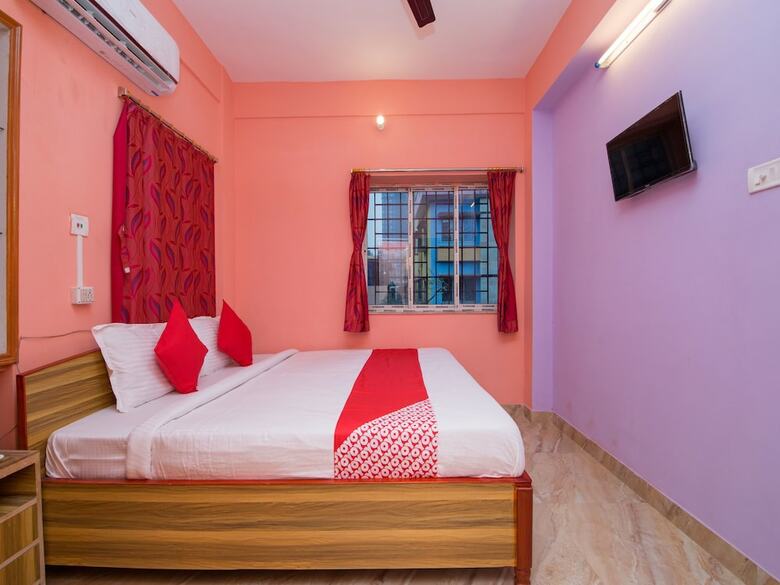 Hotel Oyo 10880 Silver Inn