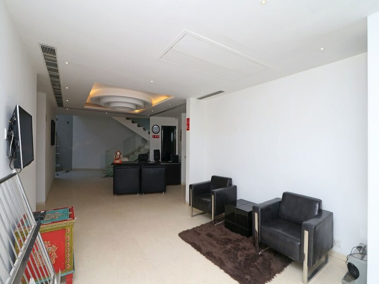 Hotel Oyo 12346 Siris Inn