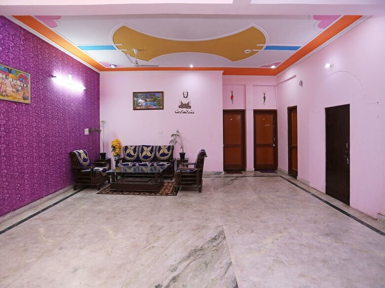 Hotel Oyo 270 Home Stay Inn