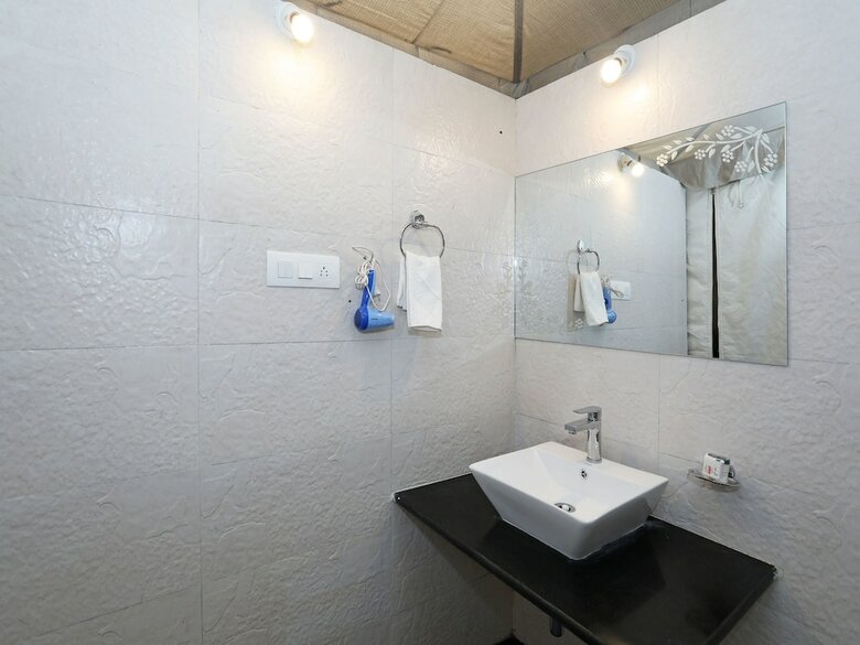 Oyo 10684 Kishan Camps Resort