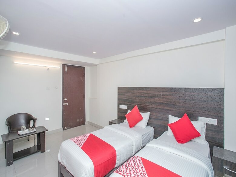 Hotel Oyo 13594 Mathrushree Residency