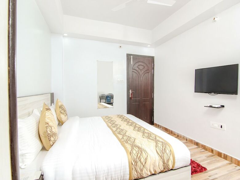 Hotel Oyo 13314 Grand Almada Inn