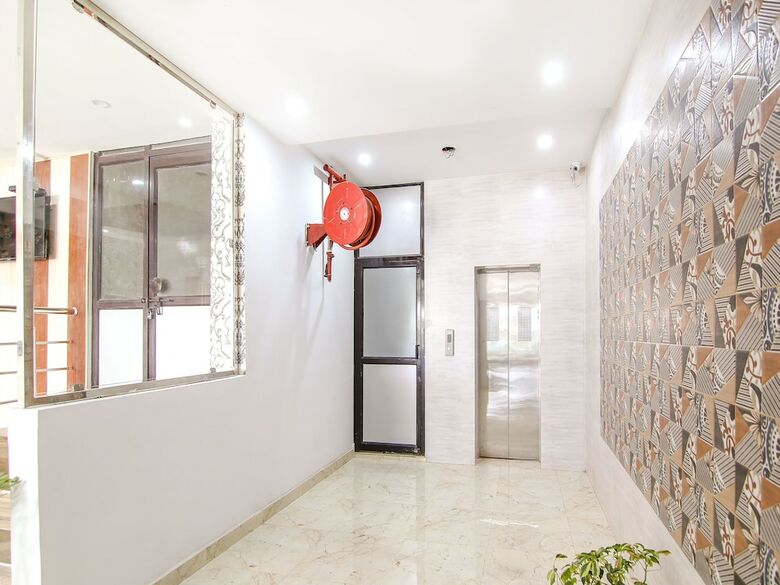 Hotel Oyo 13314 Grand Almada Inn