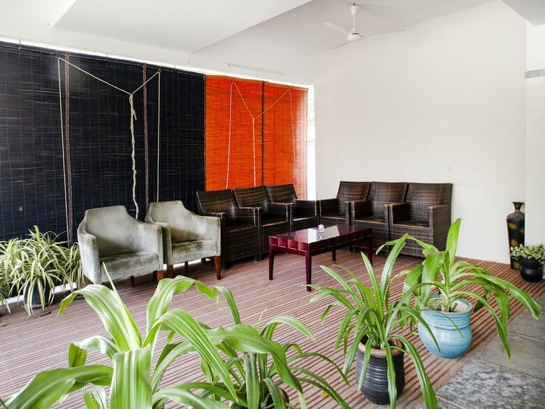 Oyo 2970 Hotel Blue Dawn
