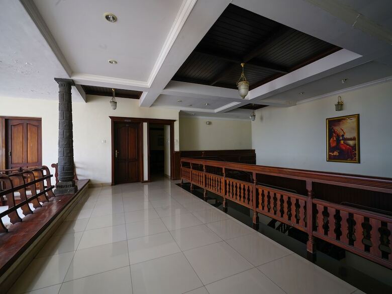 Hotel Oyo 10638 Chandana Royal Resorts