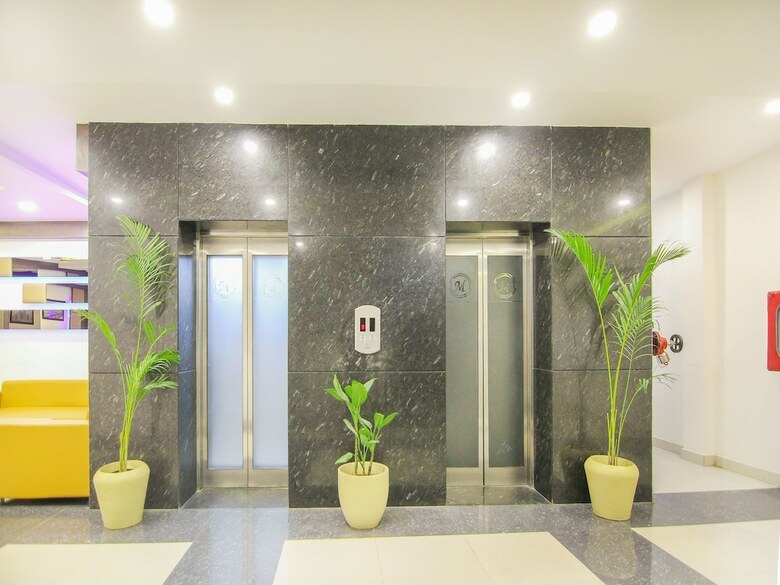Oyo 13482 Hotel Moments