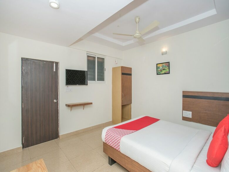 Oyo 7846 Hotel The Prince Gardenia