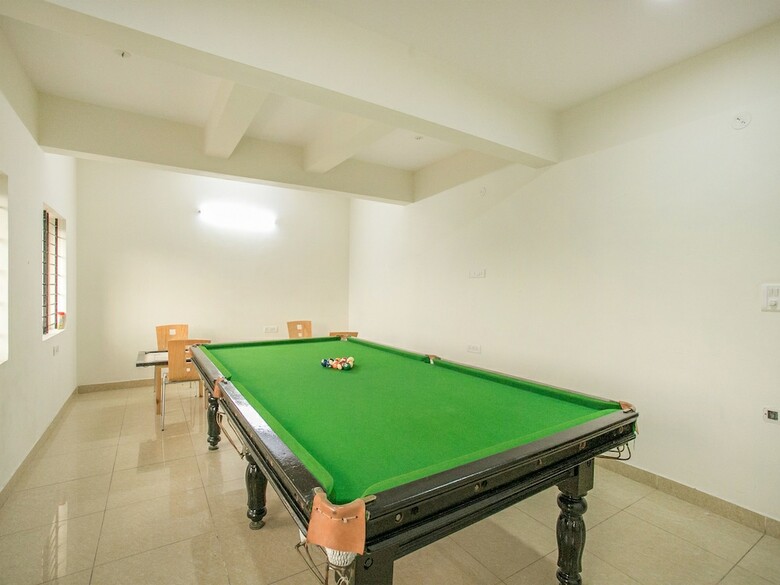Oyo 7846 Hotel The Prince Gardenia
