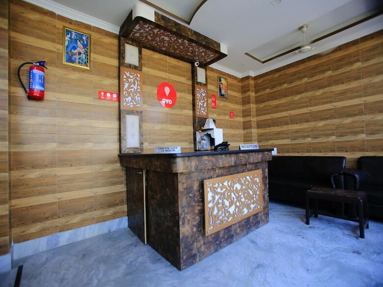 Oyo 12842 Hotel Sumit Lodge
