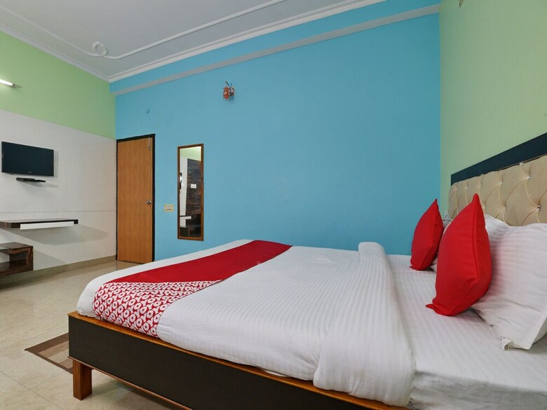 Oyo 4409 Hotel Chaitanya Inn