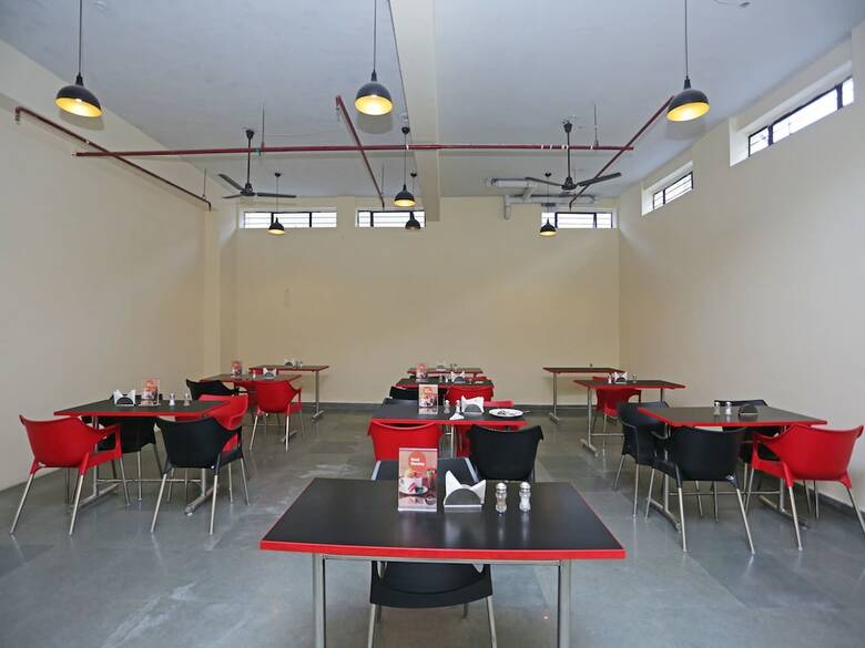 Hotel Oyo 13435 Atithi Suites