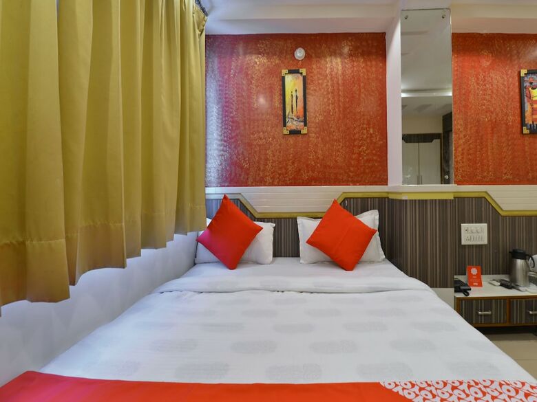 Oyo 13346 Hotel A R Ganpati Plaza