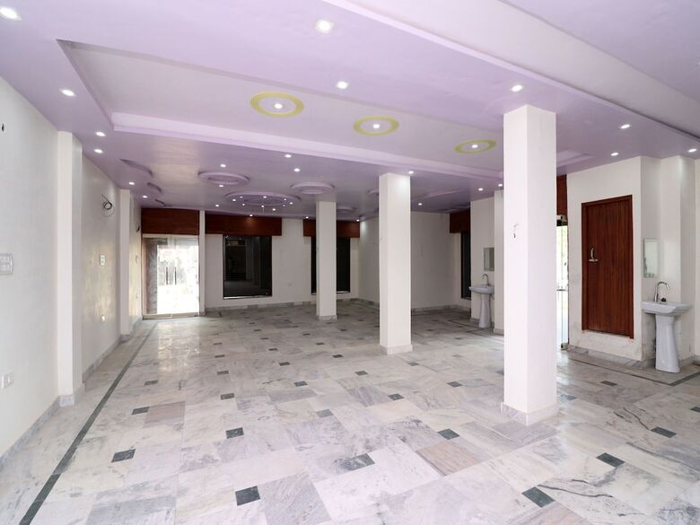 Oyo 13136 Hotel Taj Ansh 2