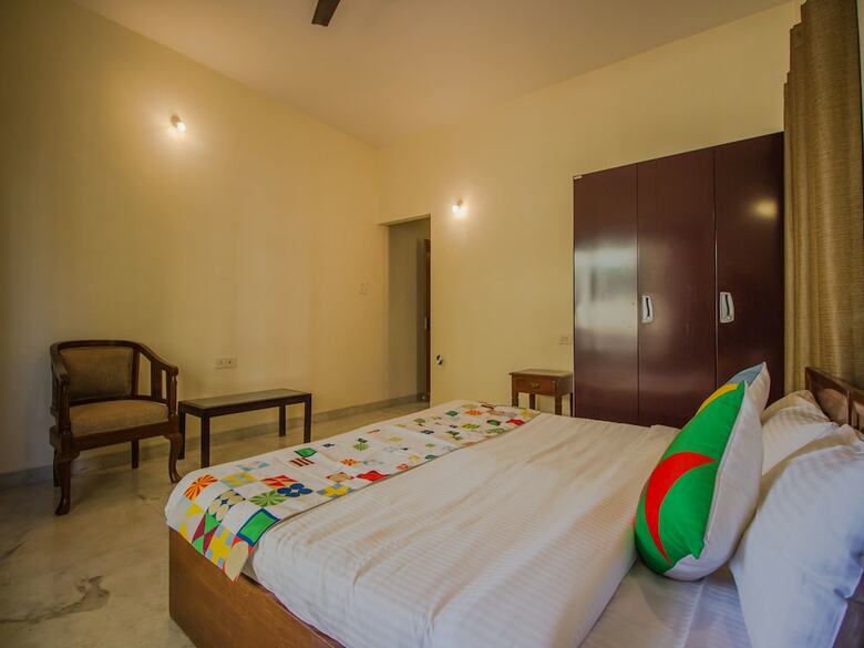 Oyo 11351 Home 4bhk Miramar Beach