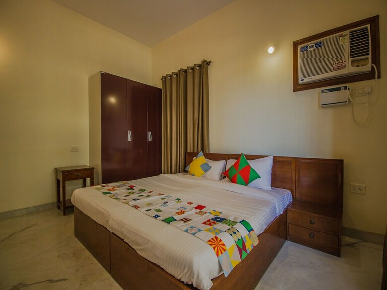 Oyo 11351 Home 4bhk Miramar Beach