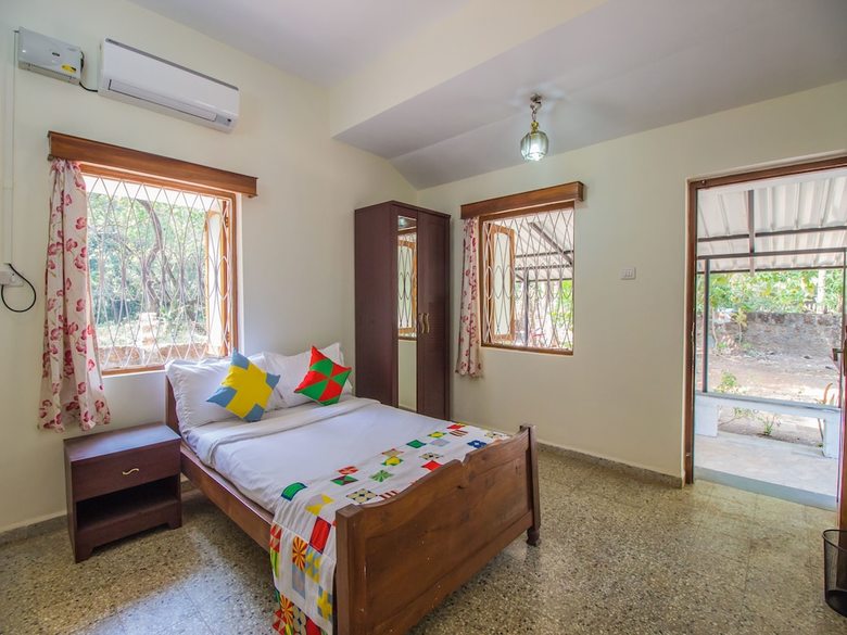 Oyo 12028 Home Elegant 5bhk Villa Majorda