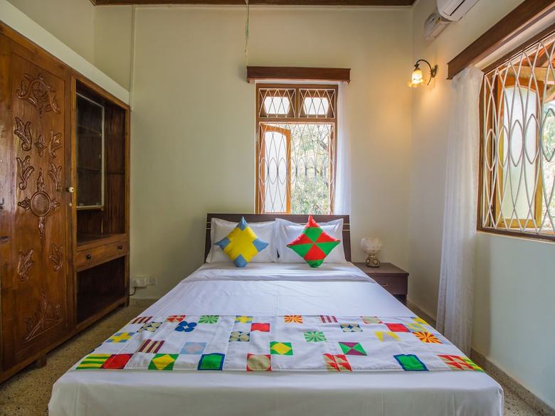 Oyo 12028 Home Elegant 5bhk Villa Majorda