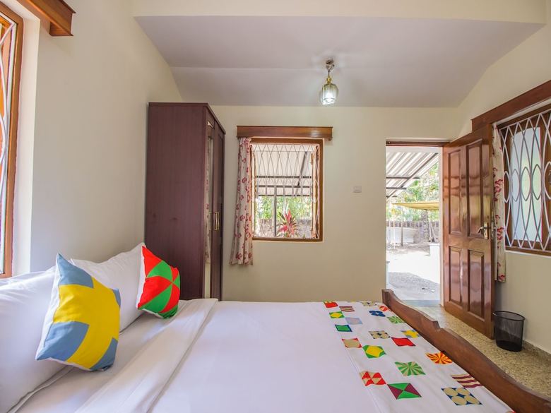 Oyo 12028 Home Elegant 5bhk Villa Majorda
