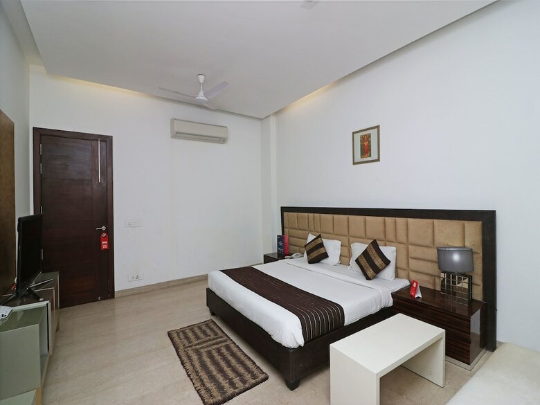 Hotel Oyo 13575 Green Vogue