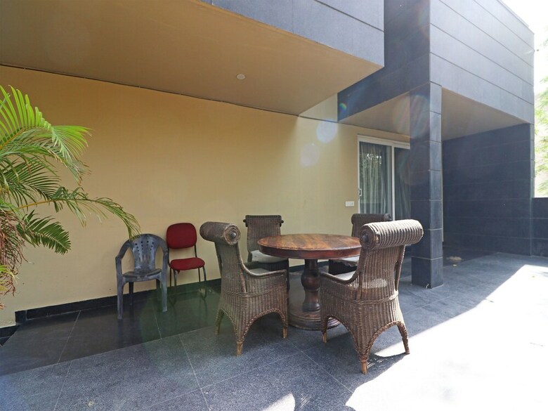 Hotel Oyo 13575 Green Vogue